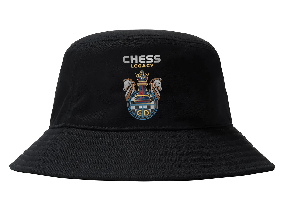 Klobúčik Chess Legacy Šachová Koruna A Jazdecké Dedičstvo